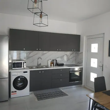 Апартаменты Restaurant Maria Sunrise *